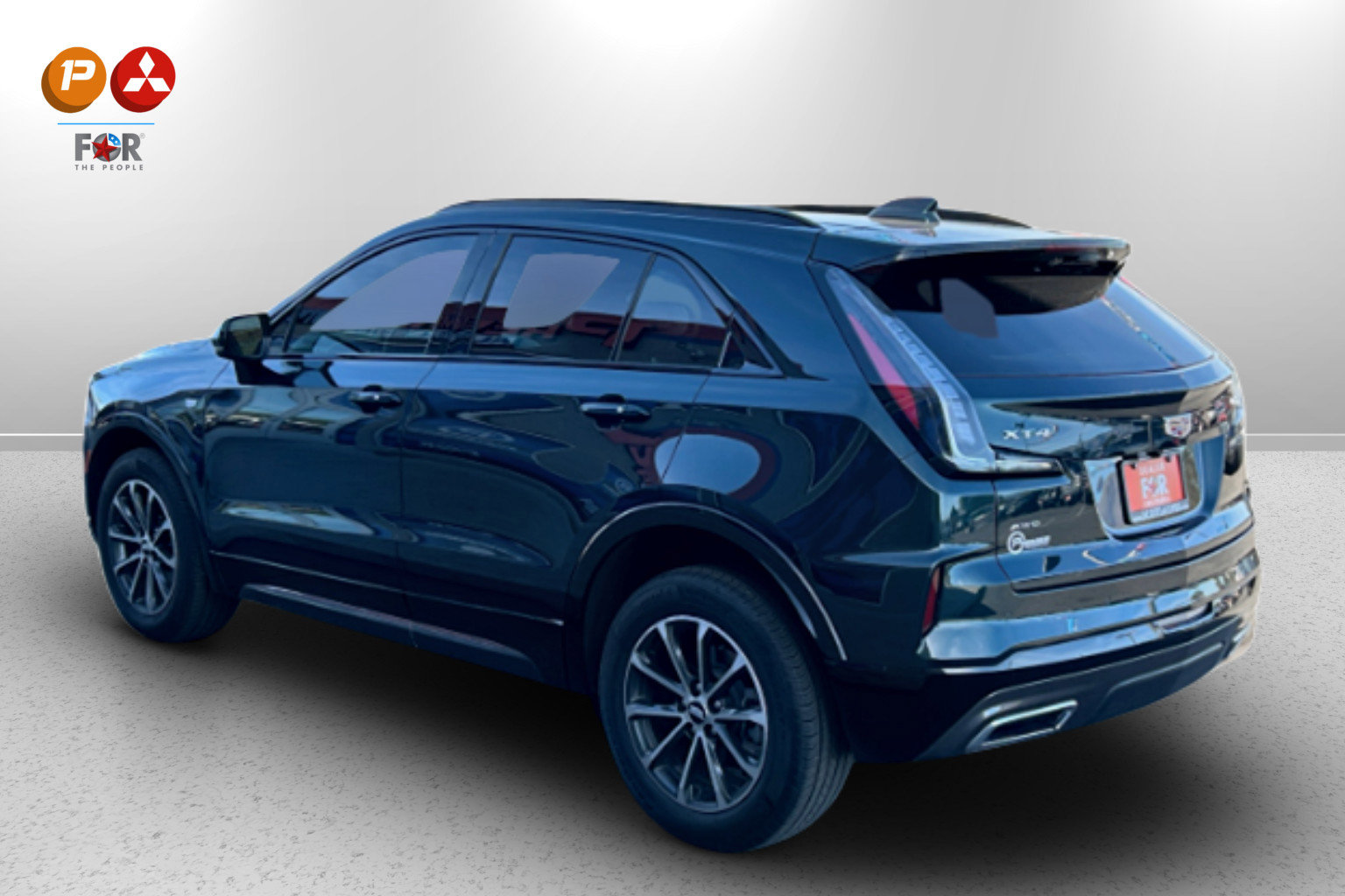 Used 2024 Cadillac XT4 Sport image 3