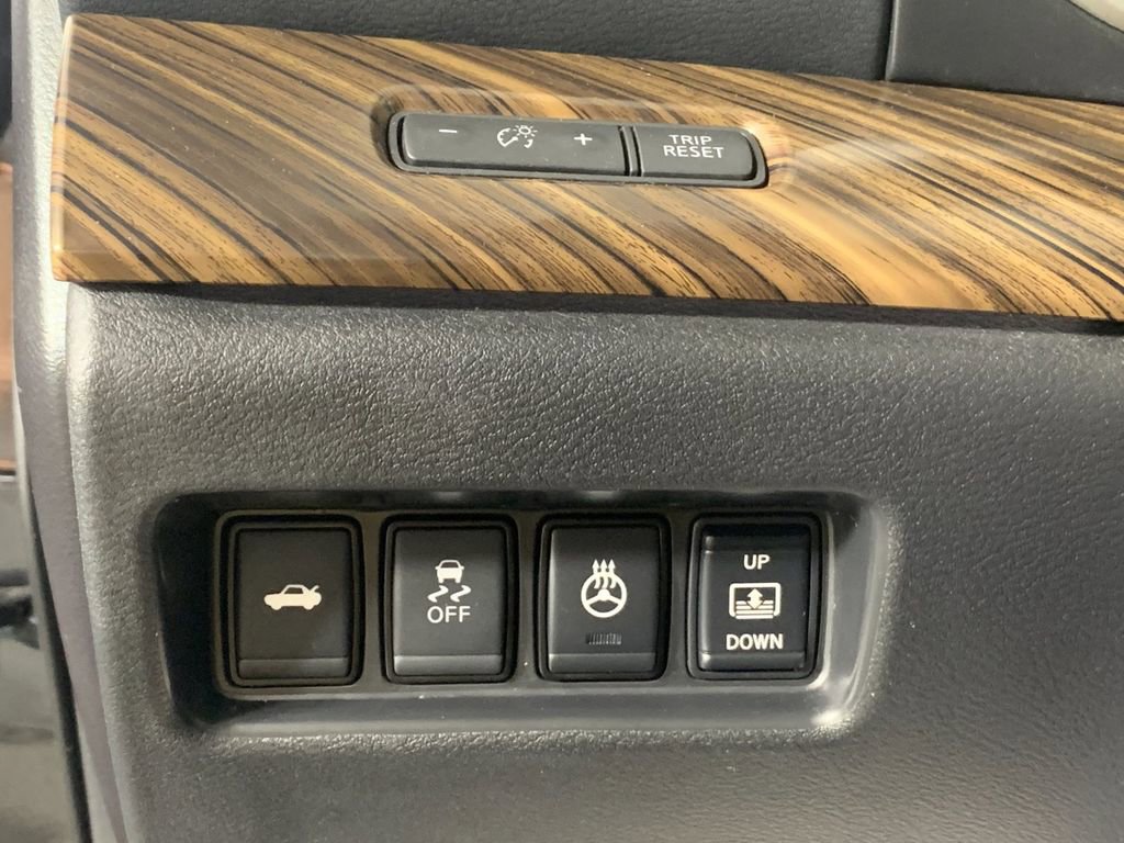 Used 2017 Nissan Maxima Platinum image 16