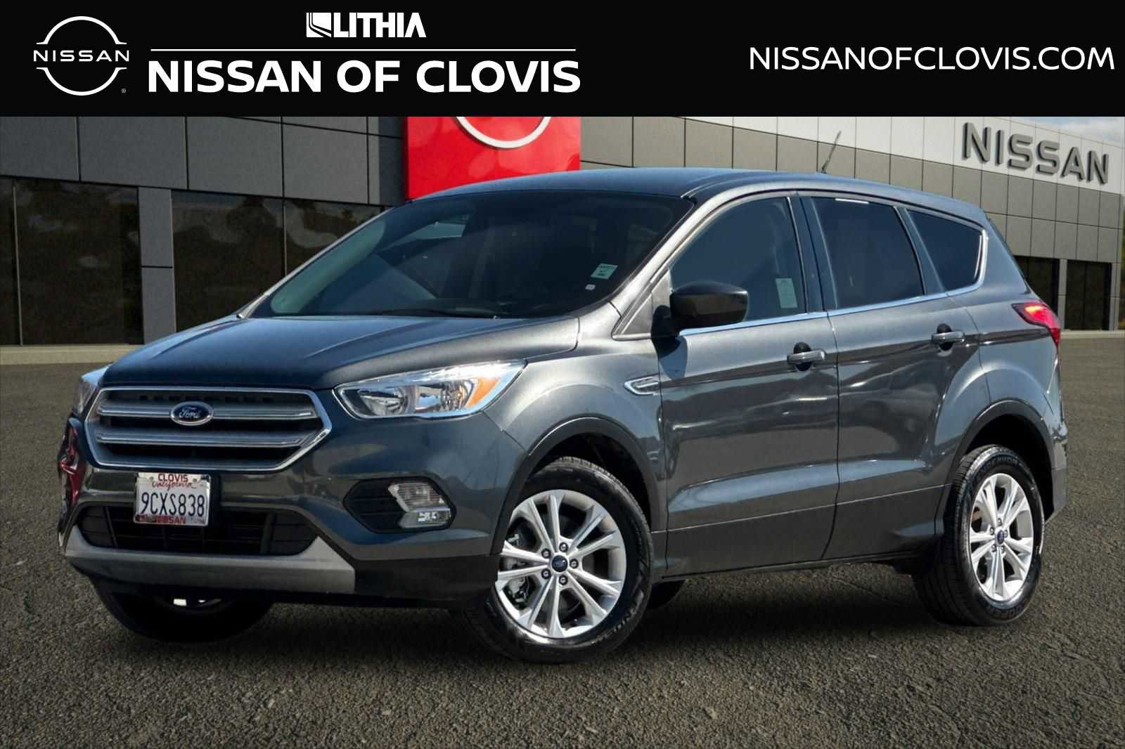 Used 2019 Ford Escape SE image 1