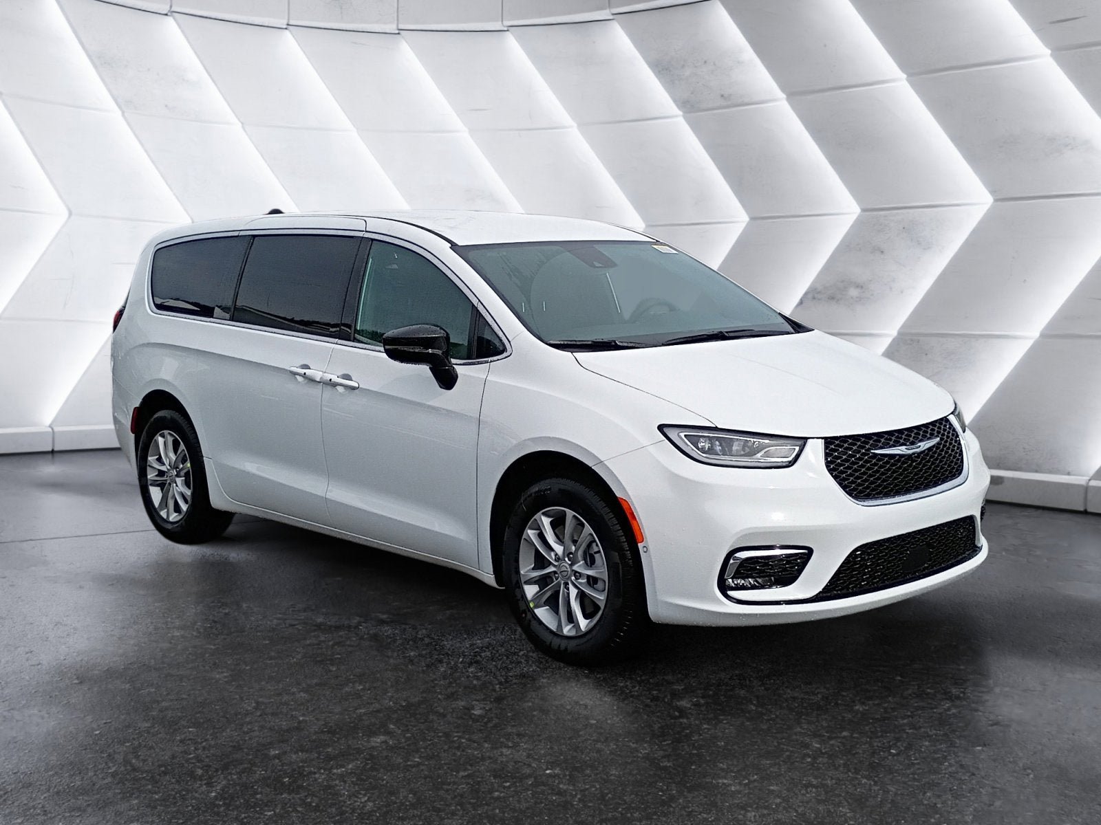 New 2026 Chrysler Pacifica Select image 8