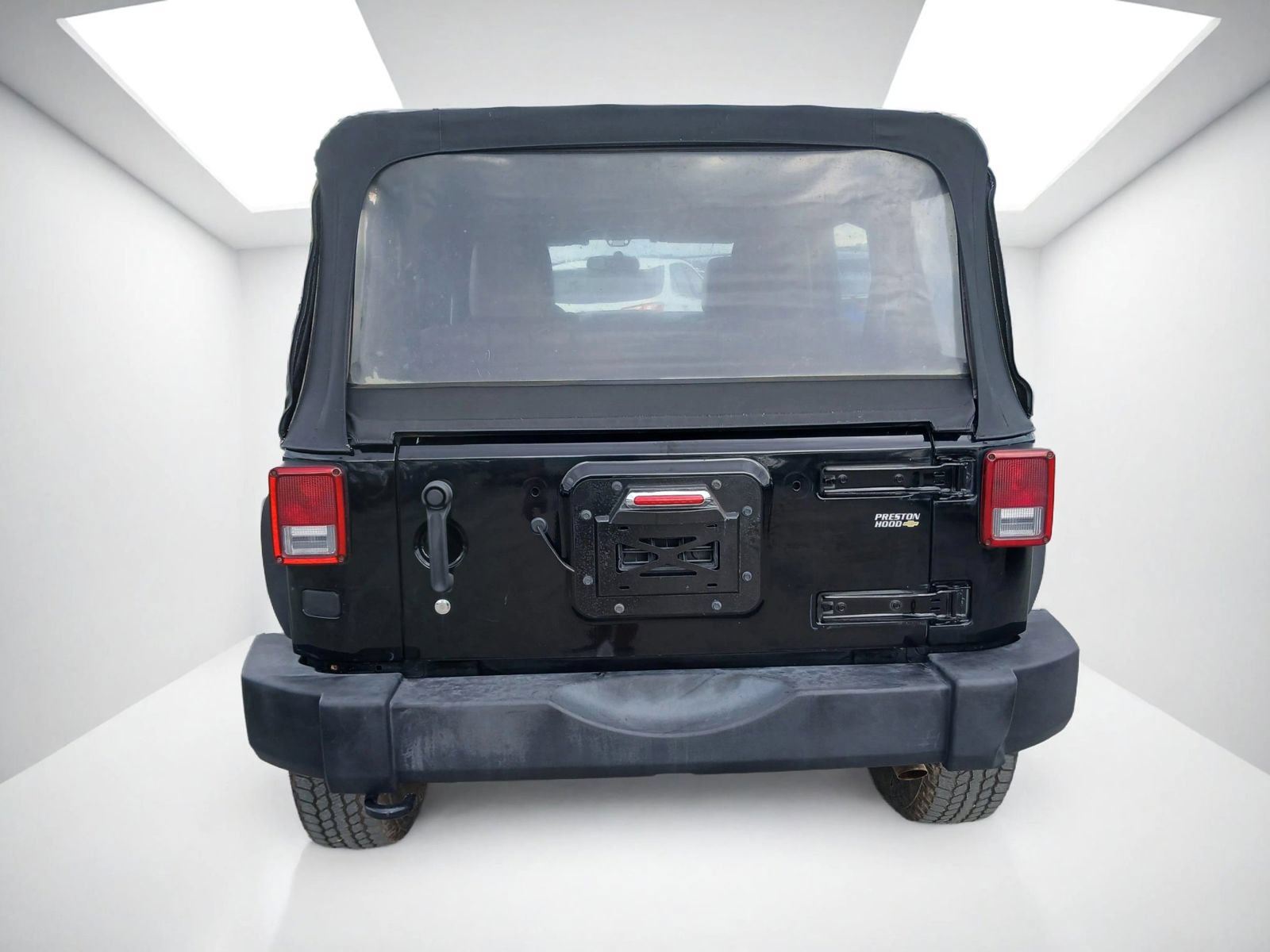 Used 2012 Jeep Wrangler Unlimited Sport AWD/4WD image 4