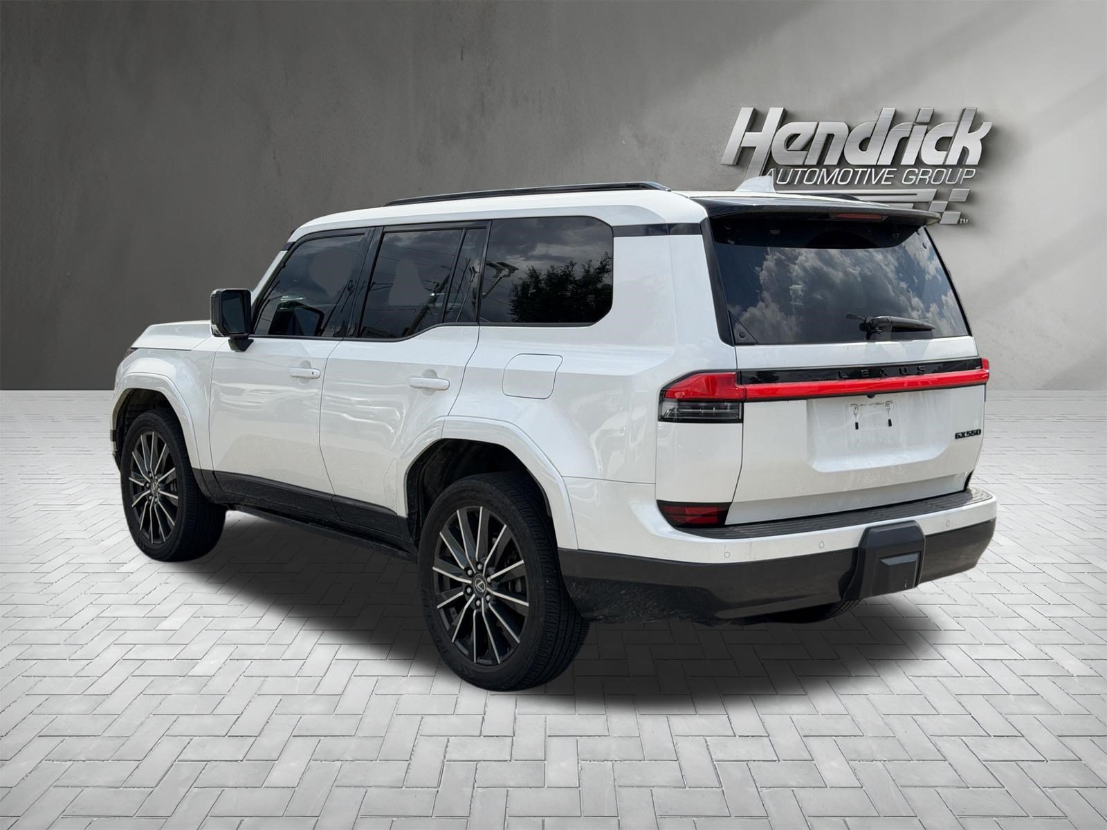 Used 2024 Lexus GX 550 w/ Accessory Package (2T) AWD/4WD image 7