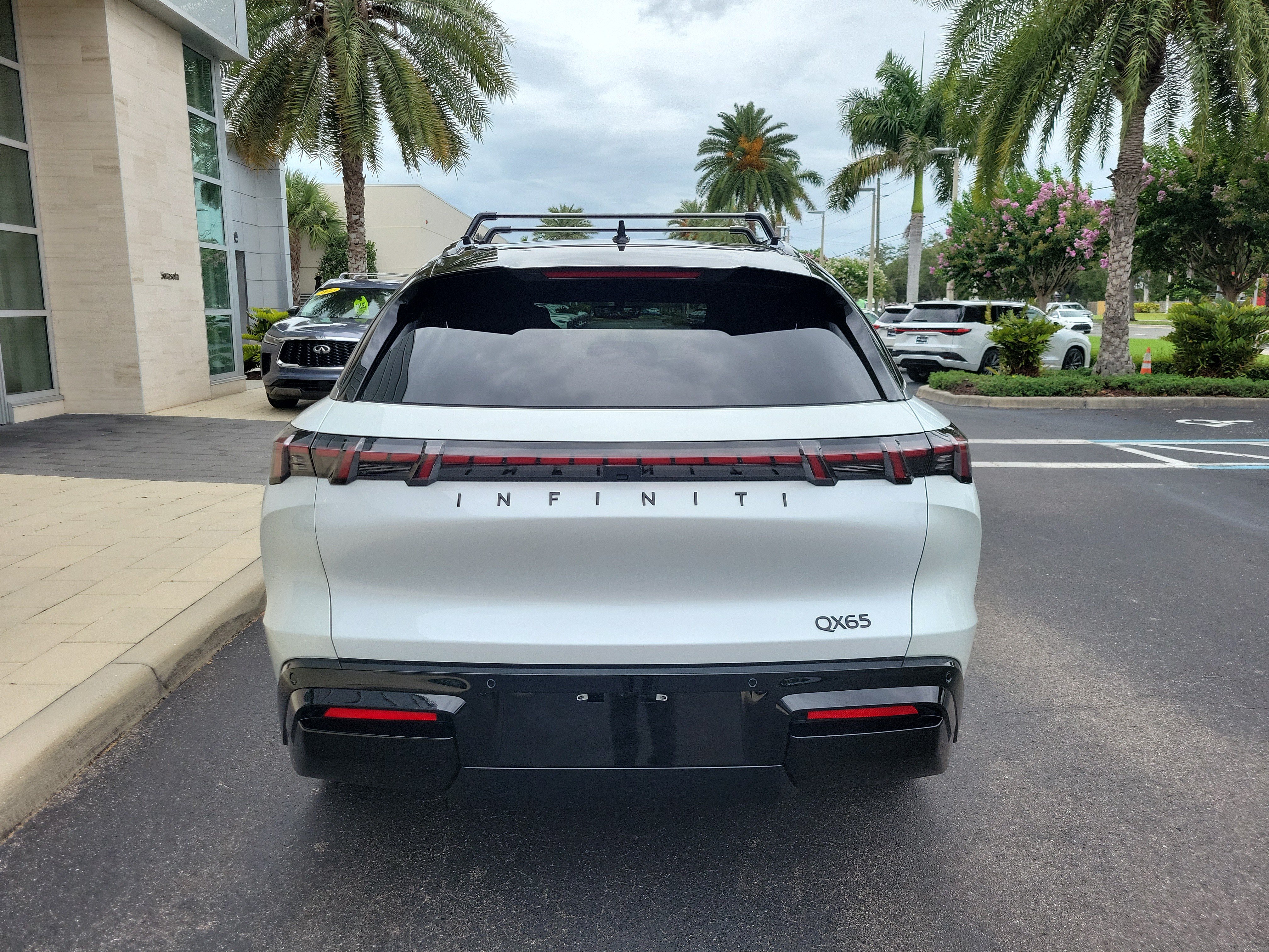New 2027 INFINITI QX65 Autograph AWD/4WD image 5