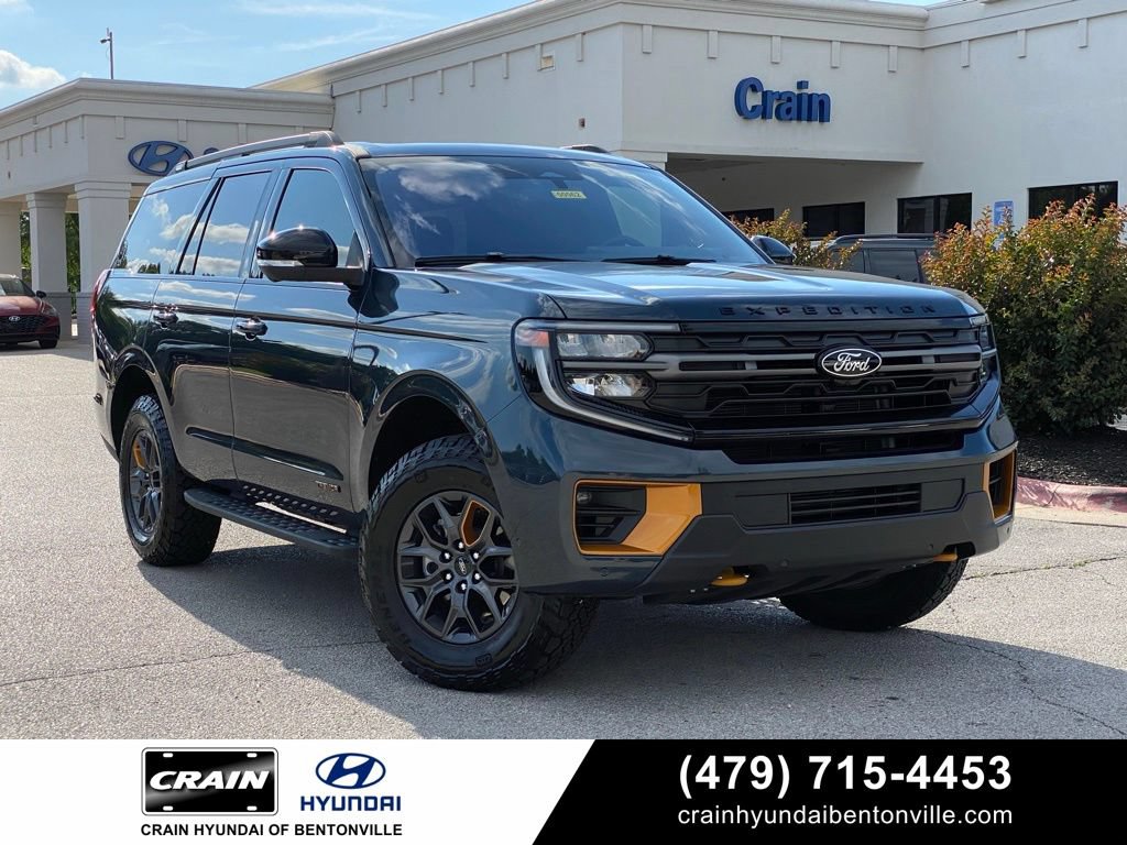 Used 2025 Ford Expedition Tremor AWD/4WD image 1