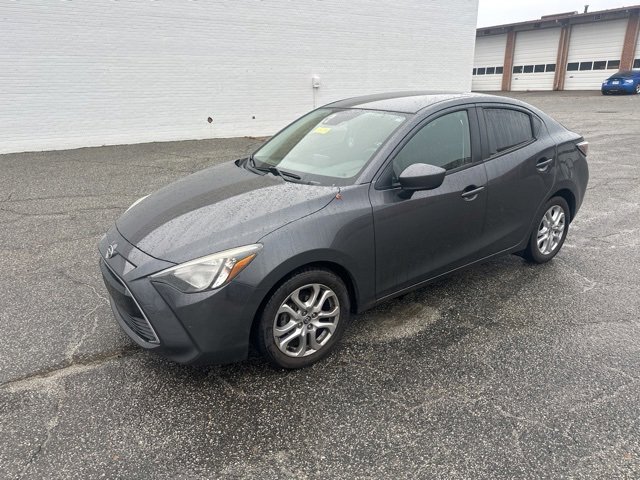Used 2016 Scion iA image 2