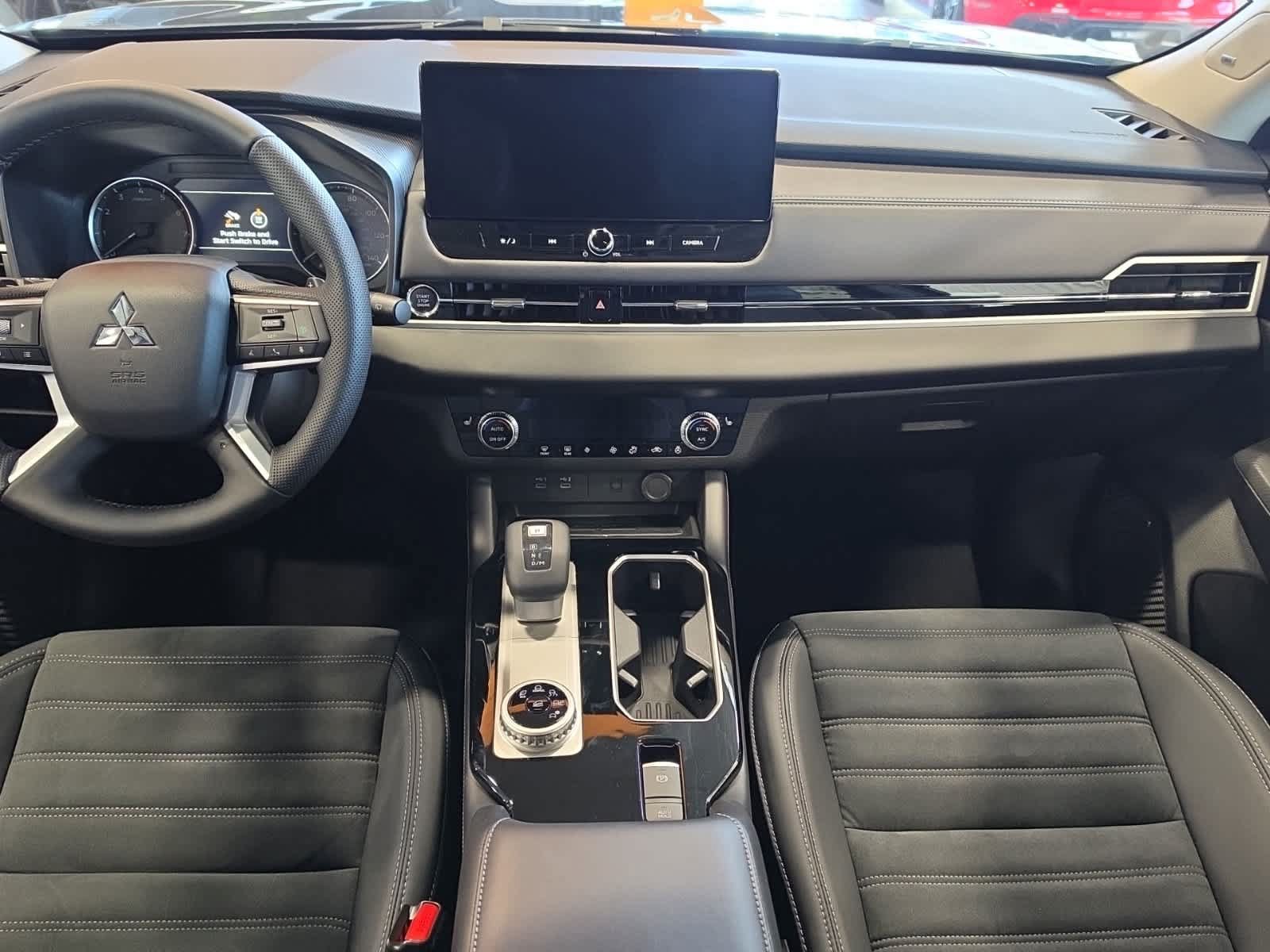 Used 2026 Mitsubishi Outlander SE FWD image 29