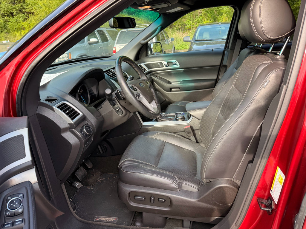 Used 2015 Ford Explorer Sport w/ Equipment Group 401A AWD/4WD image 6