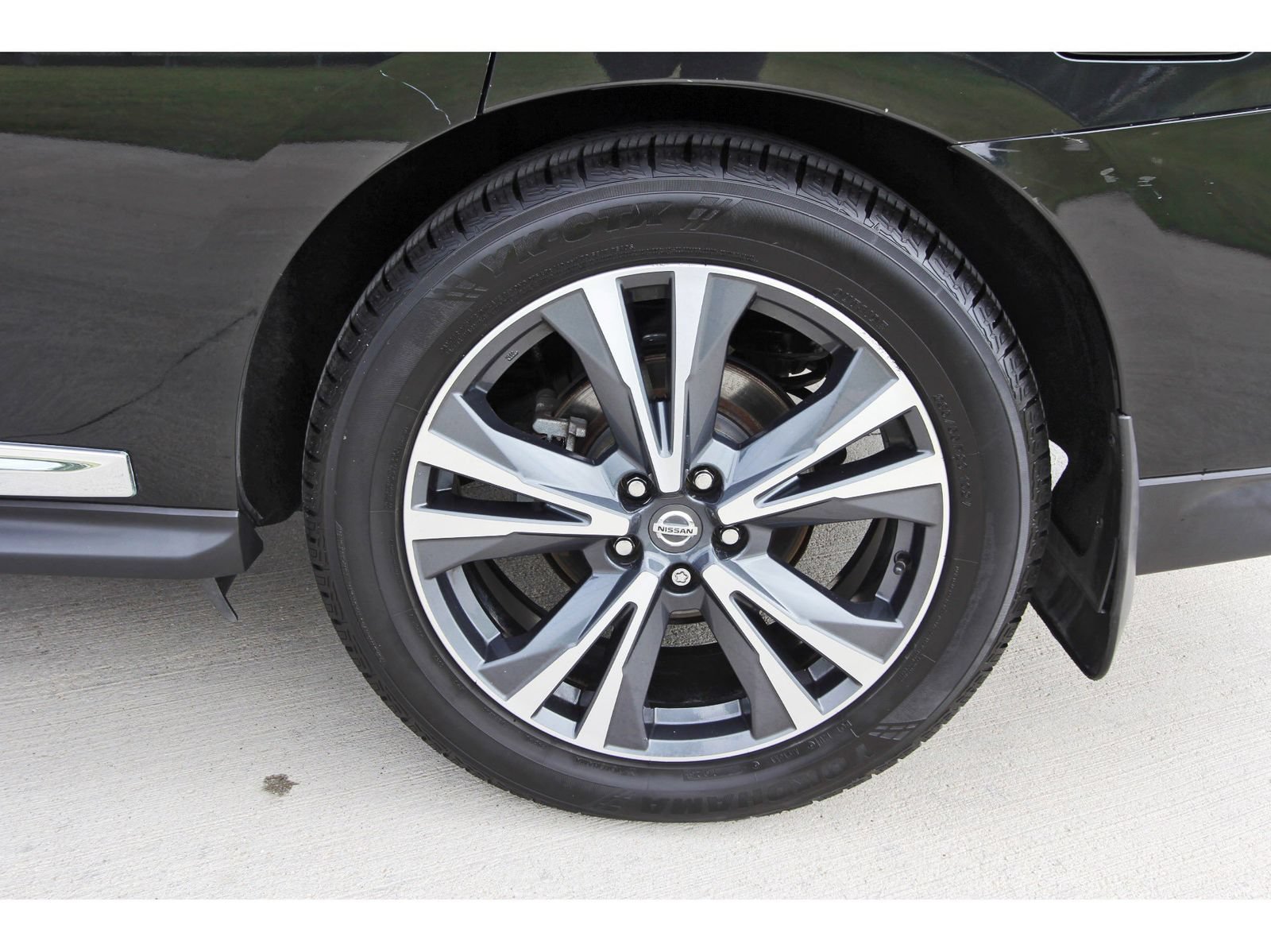 Used 2019 Nissan Pathfinder Platinum FWD image 35