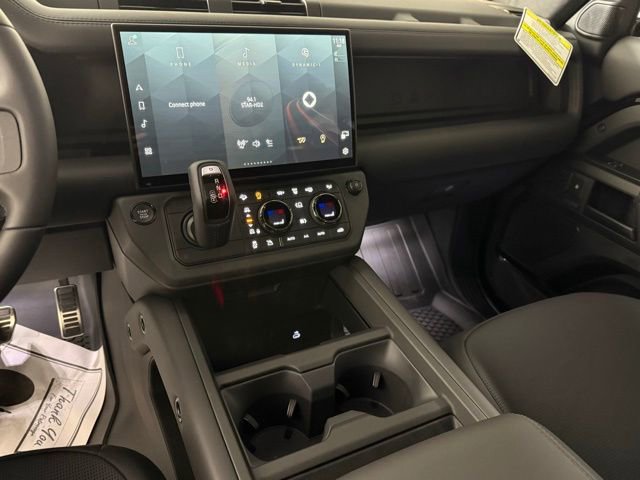New 2026 Land Rover Defender 110 OCTA image 22