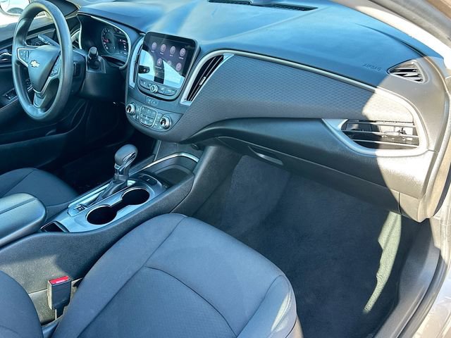 Used 2022 Chevrolet Malibu LT image 28