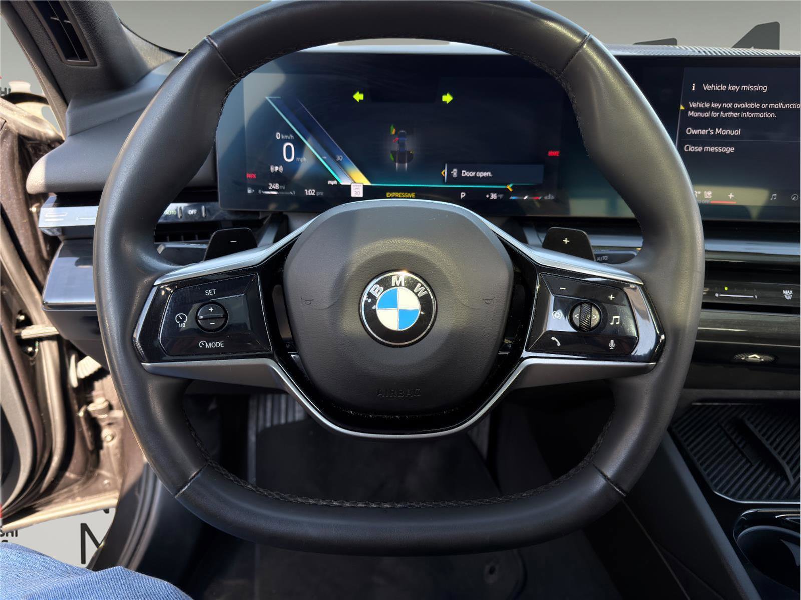 Used 2024 BMW 530i xDrive w/ Premium Package AWD/4WD image 11