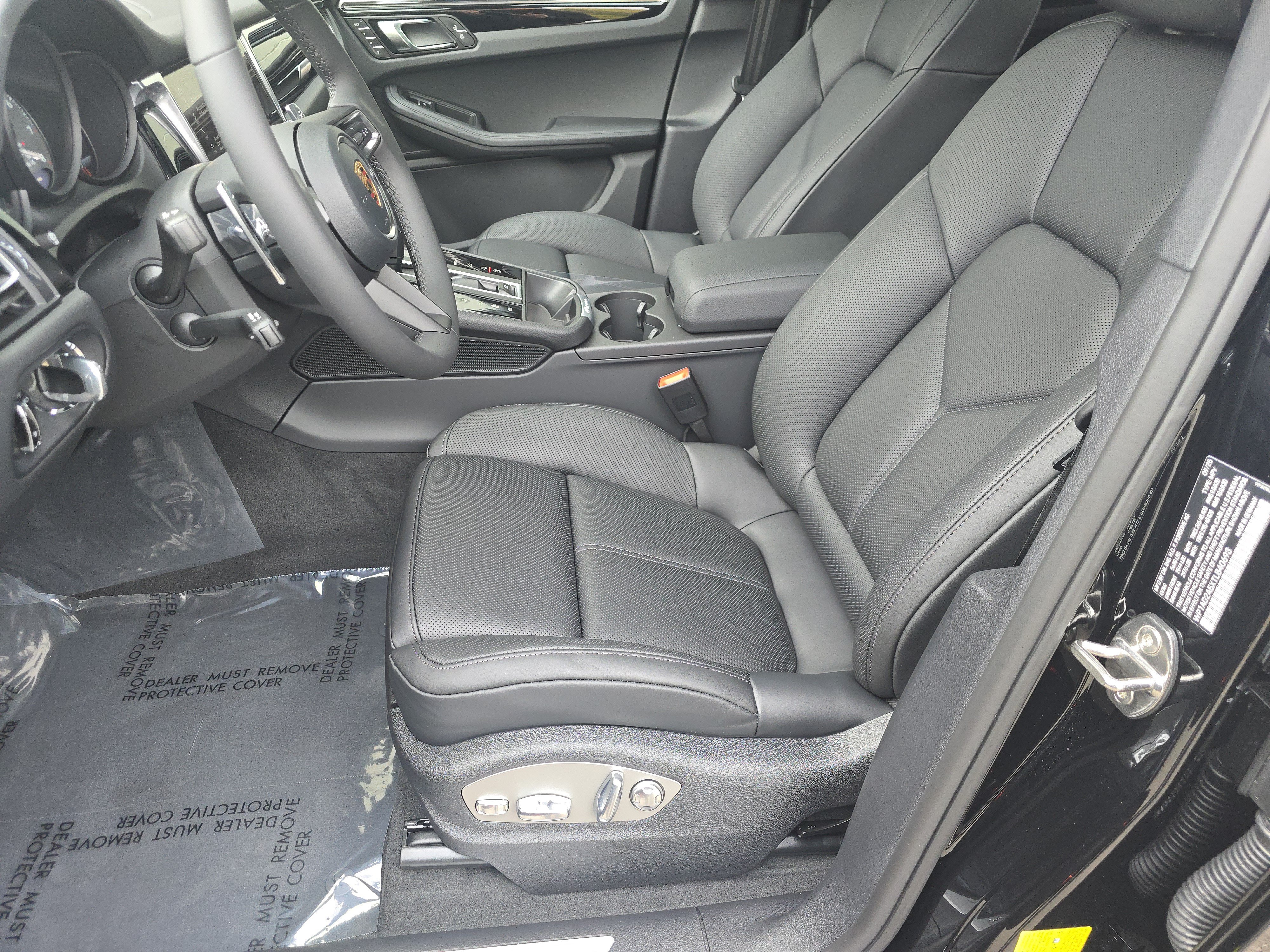 New 2026 Porsche Macan S AWD/4WD image 5