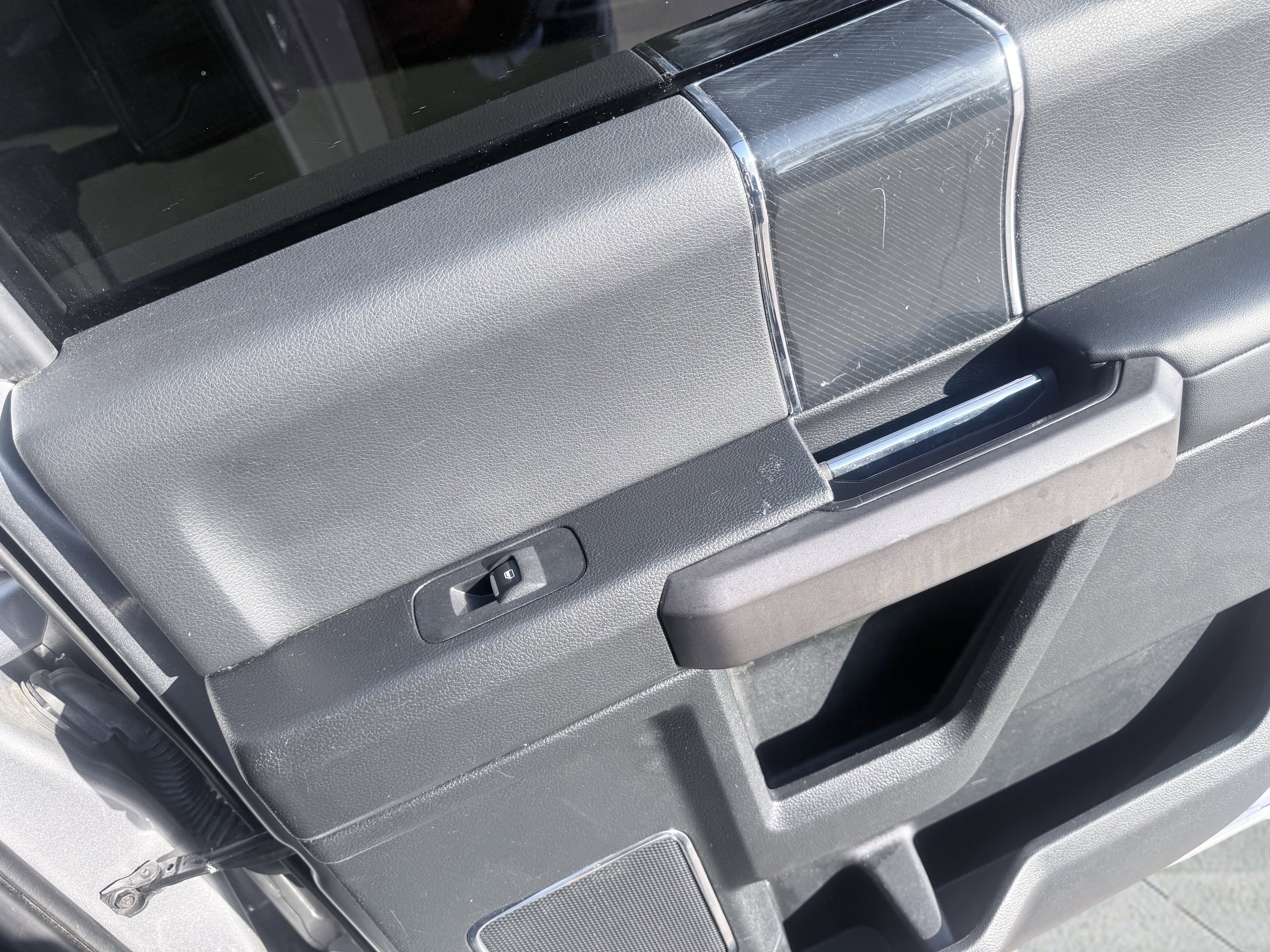 Used 2020 Ford F350 Platinum image 40