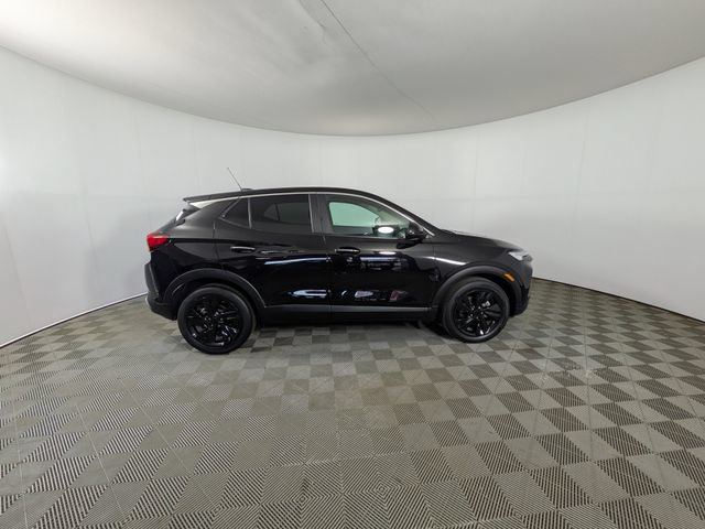 Used 2024 Buick Encore GX Preferred w/ Comfort Package FWD image 3