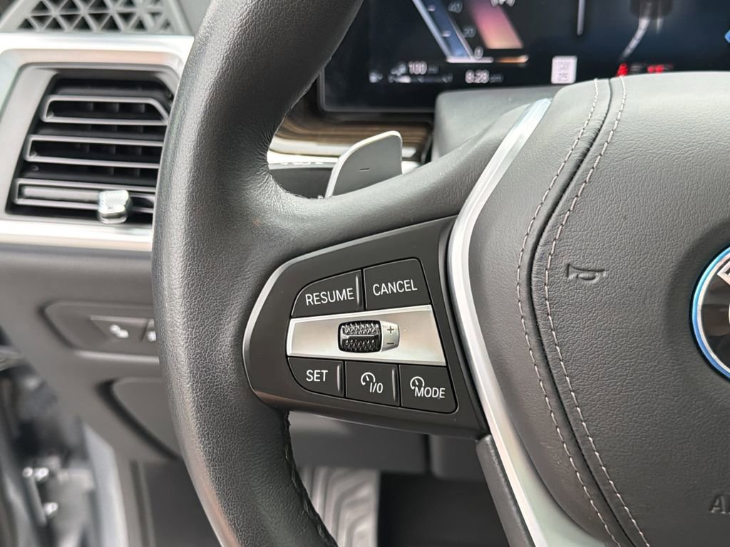 Used 2025 BMW X5 xDrive50e image 26
