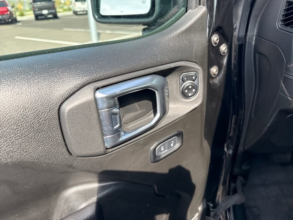 Used 2024 Jeep Gladiator Mojave w/ Technology Group AWD/4WD image 13