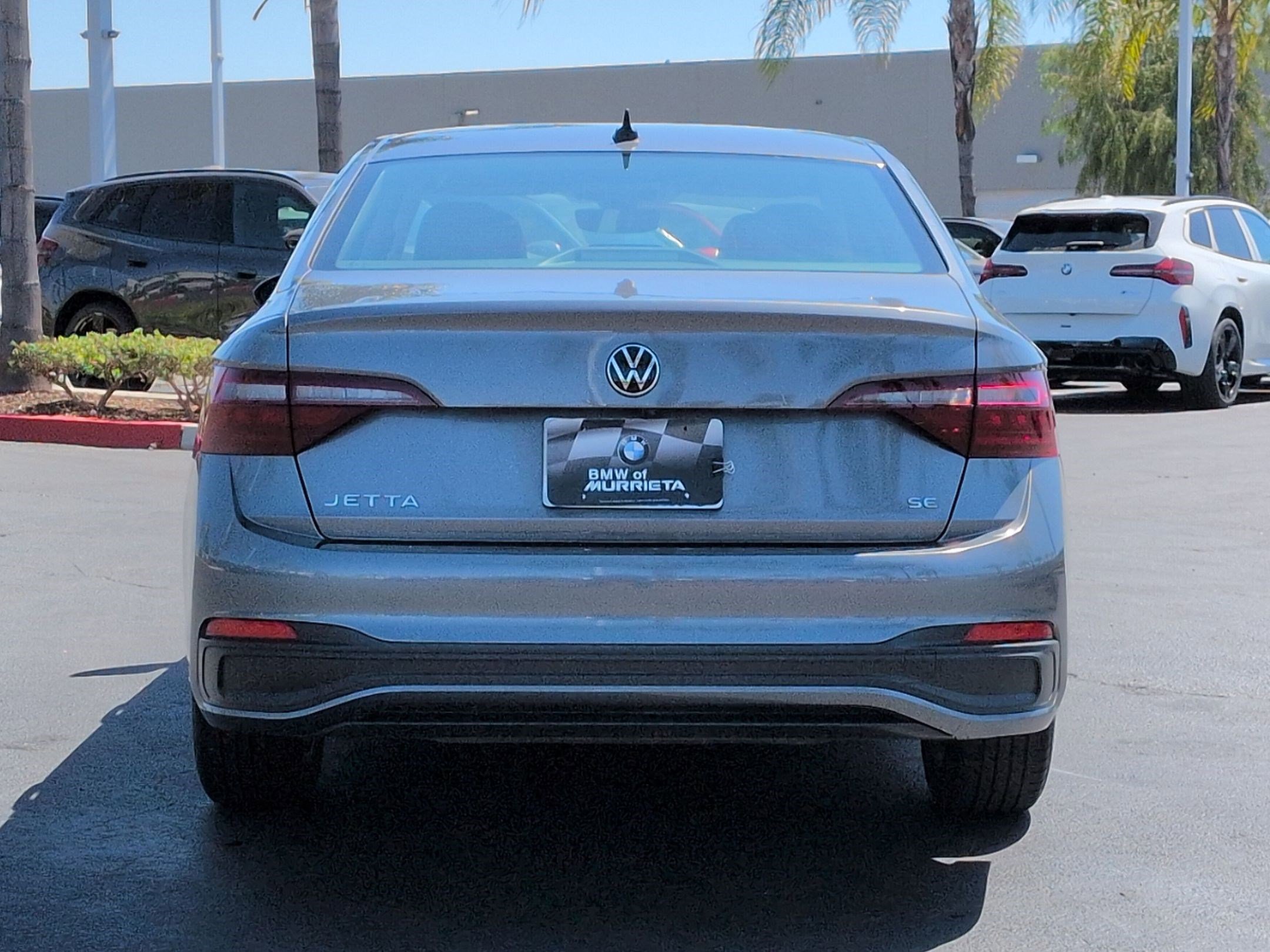 Used 2023 Volkswagen Jetta SE FWD image 9