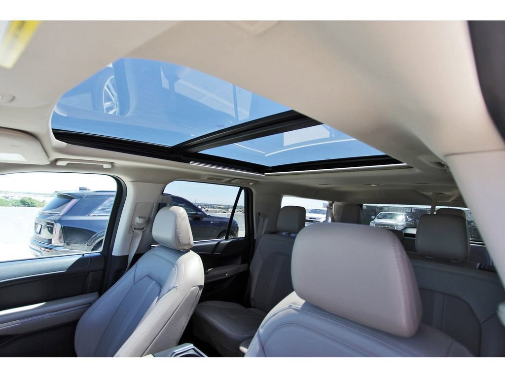 Used 2024 Ford Expedition Max Limited image 27