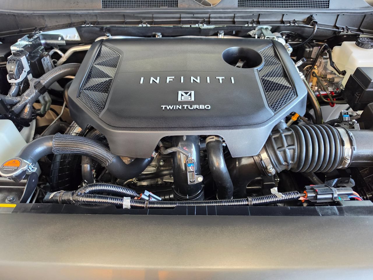 Certified 2026 INFINITI QX80 Pure AWD/4WD image 11