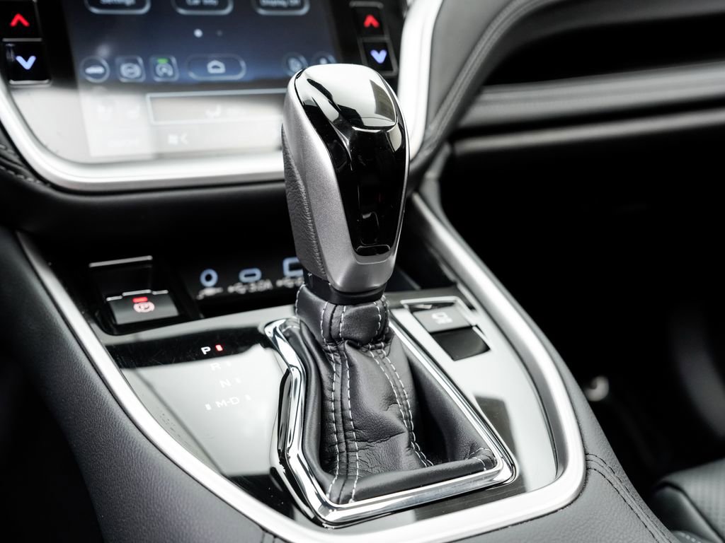 Used 2024 Subaru Outback Touring XT w/ Popular Package #2 image 17