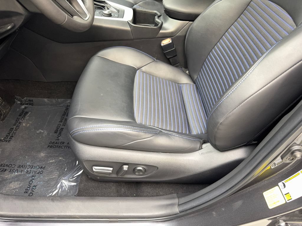 Used 2023 Toyota RAV4 XSE AWD/4WD image 27