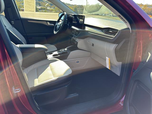 New 2026 Ford Escape SE image 19