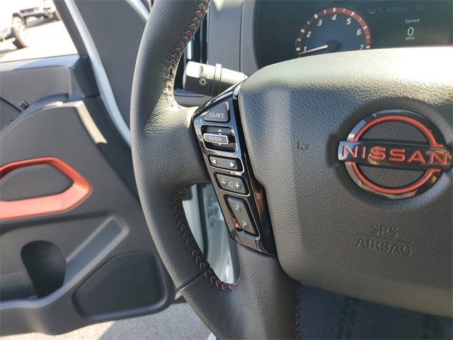 Used 2025 Nissan Frontier PRO-4X image 16