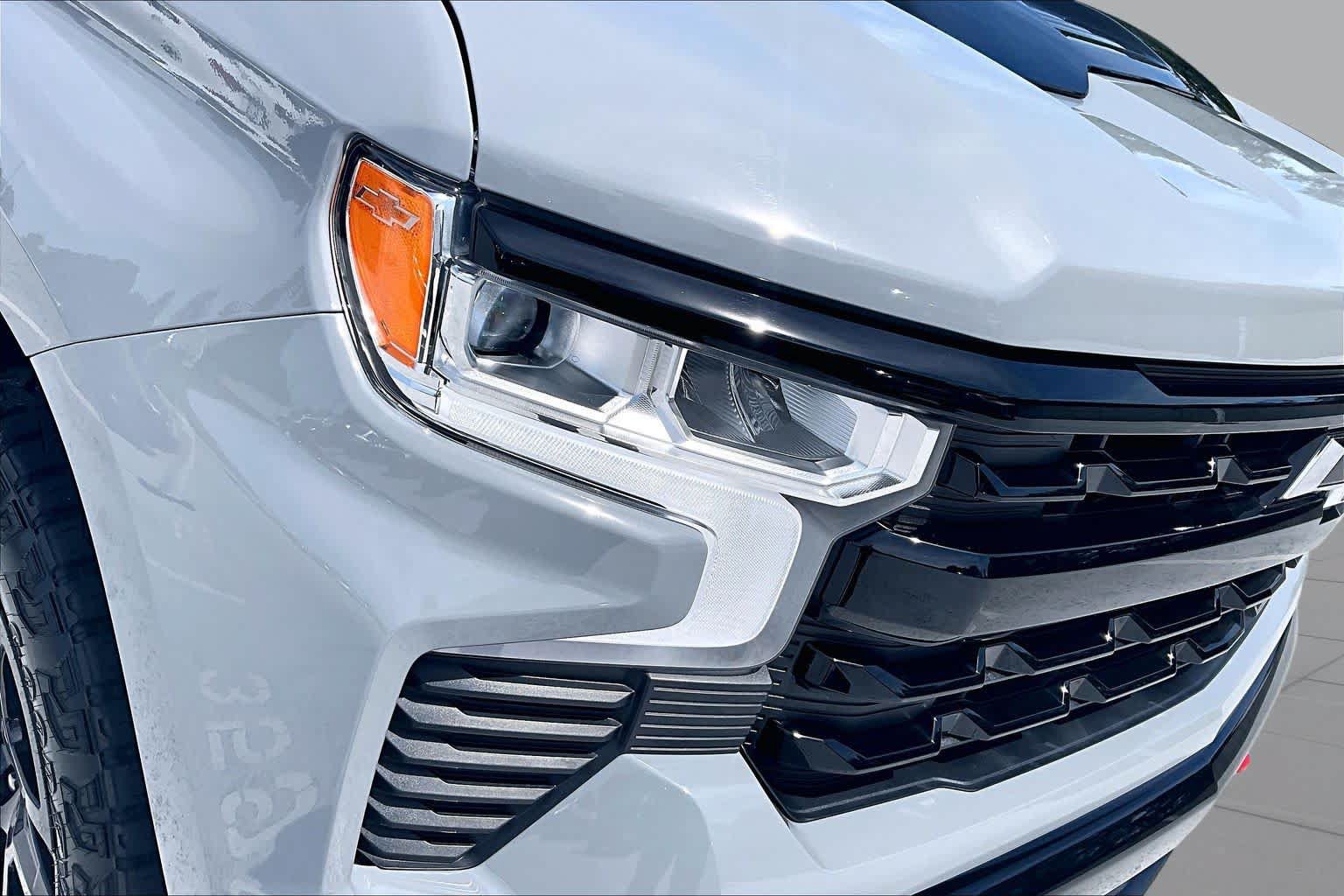 Used 2024 Chevrolet Silverado 1500 LT Trail Boss w/ Protection Package AWD/4WD image 45