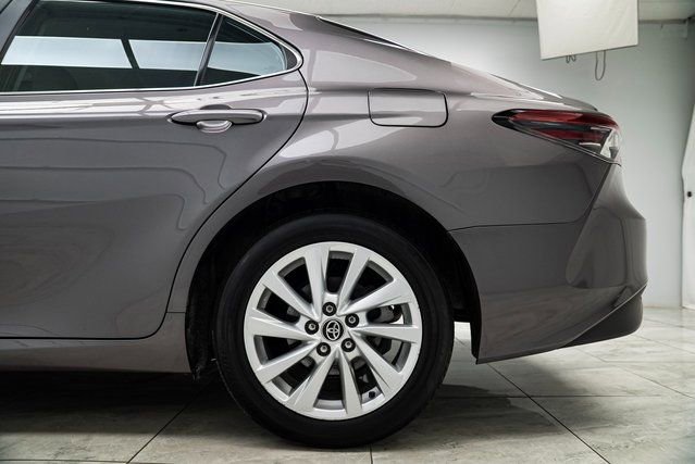 Used 2023 Toyota Camry LE image 17