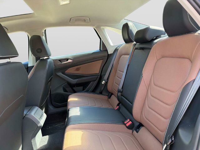 New 2027 Volkswagen Jetta SEL FWD image 13