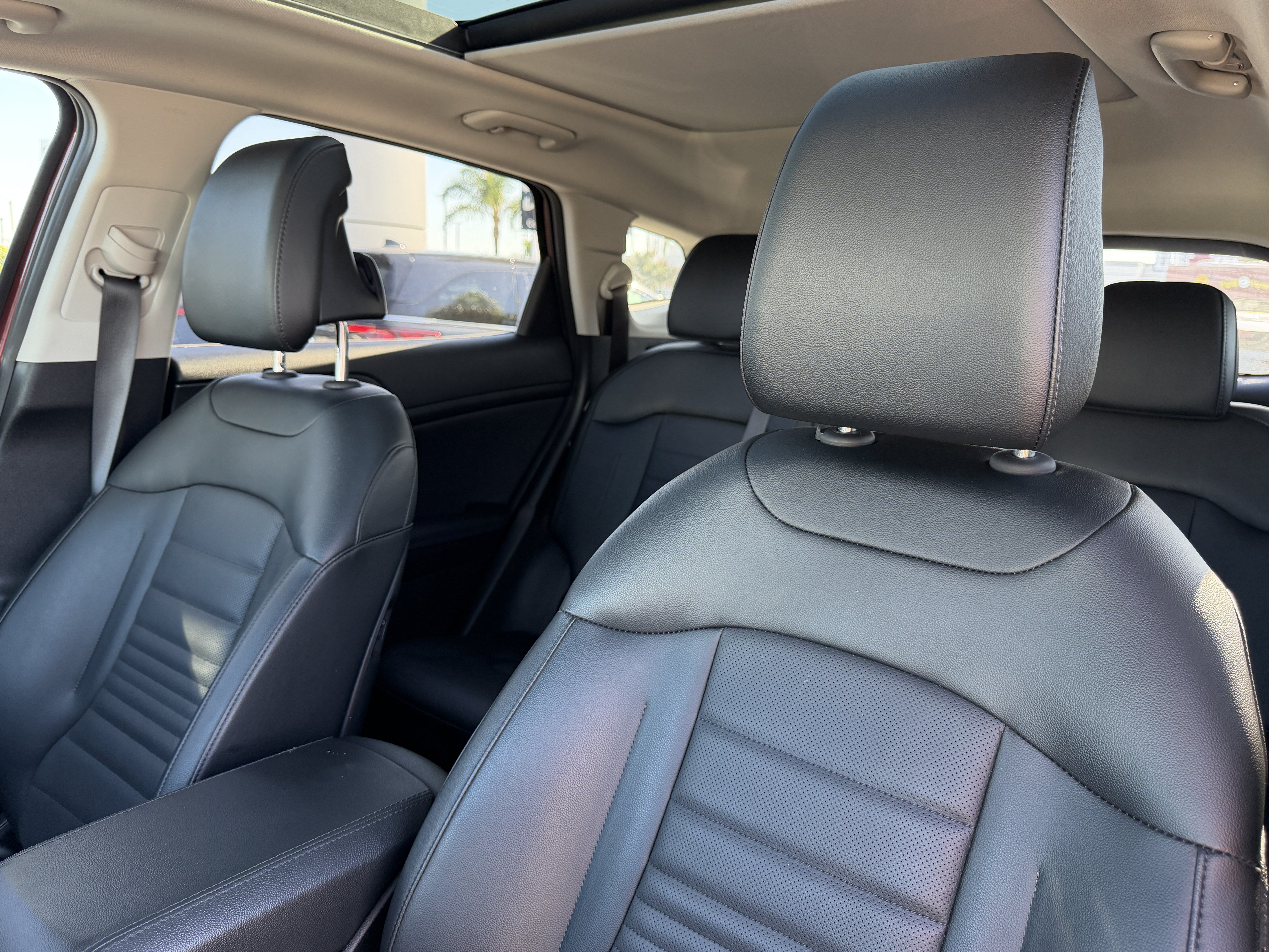 Certified 2025 Kia Sportage SX AWD/4WD image 17