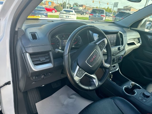 Used 2024 GMC Terrain SLT AWD/4WD image 19