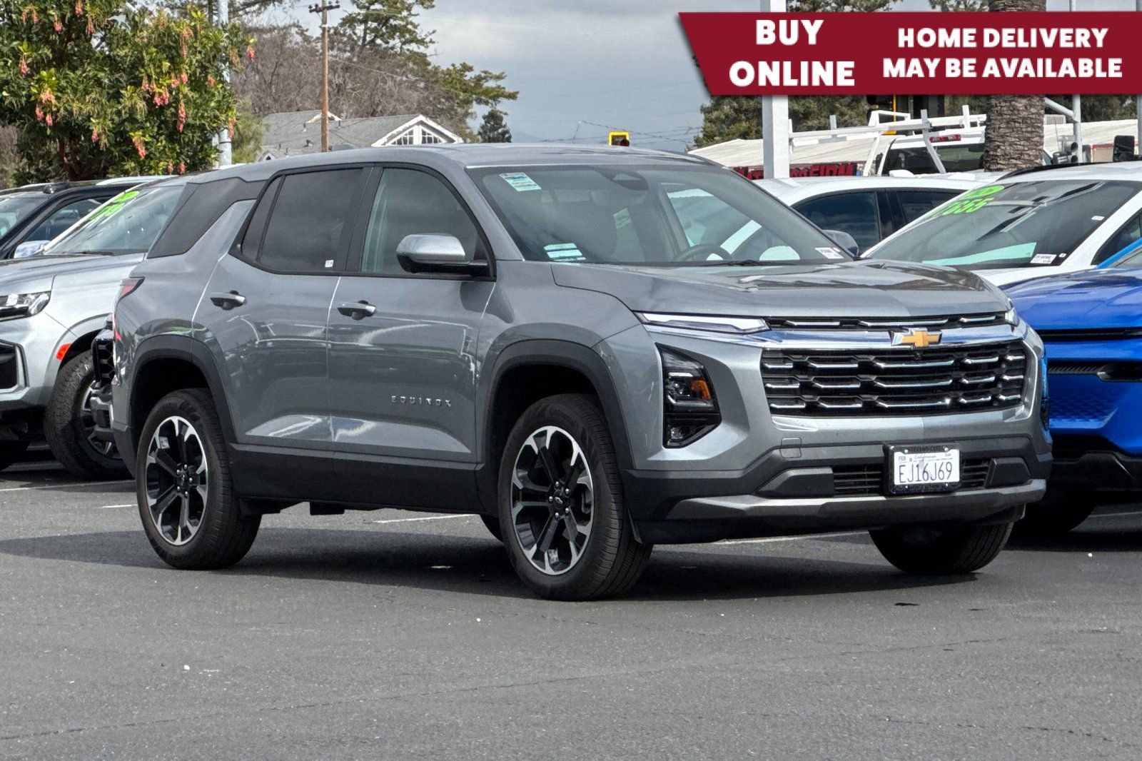 Used 2026 Chevrolet Equinox LT w/ Safety and Technology Package image 1
