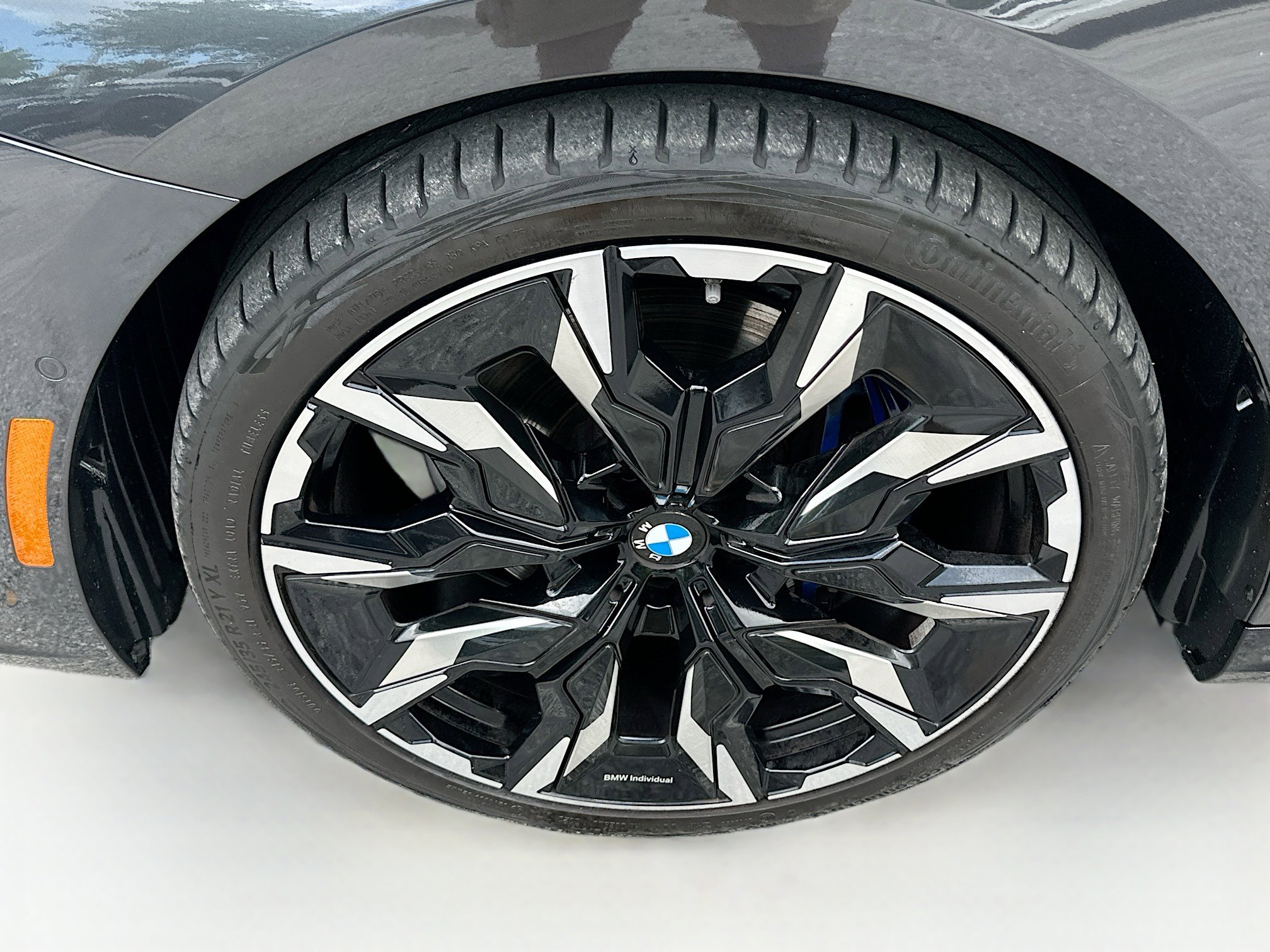 Certified 2024 BMW 530i 530i w/ M Sport Package image 35