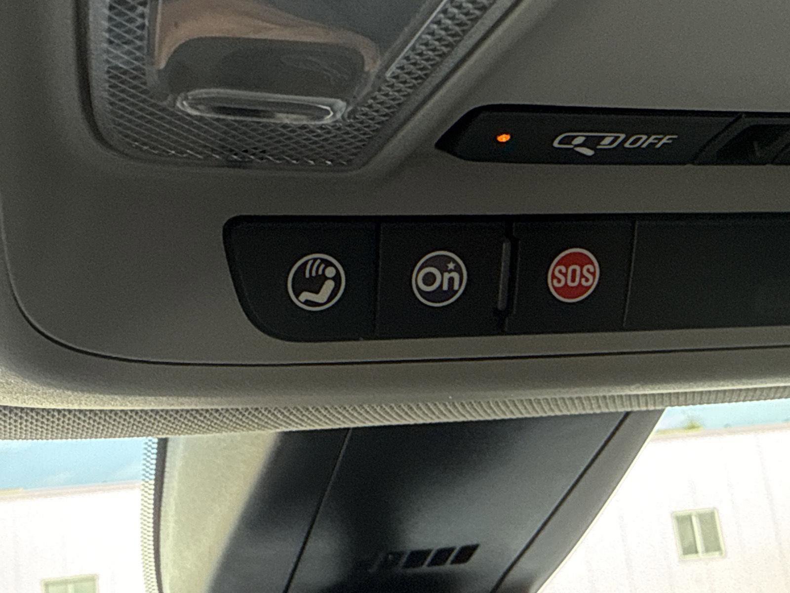 Used 2023 GMC Acadia SLE image 19