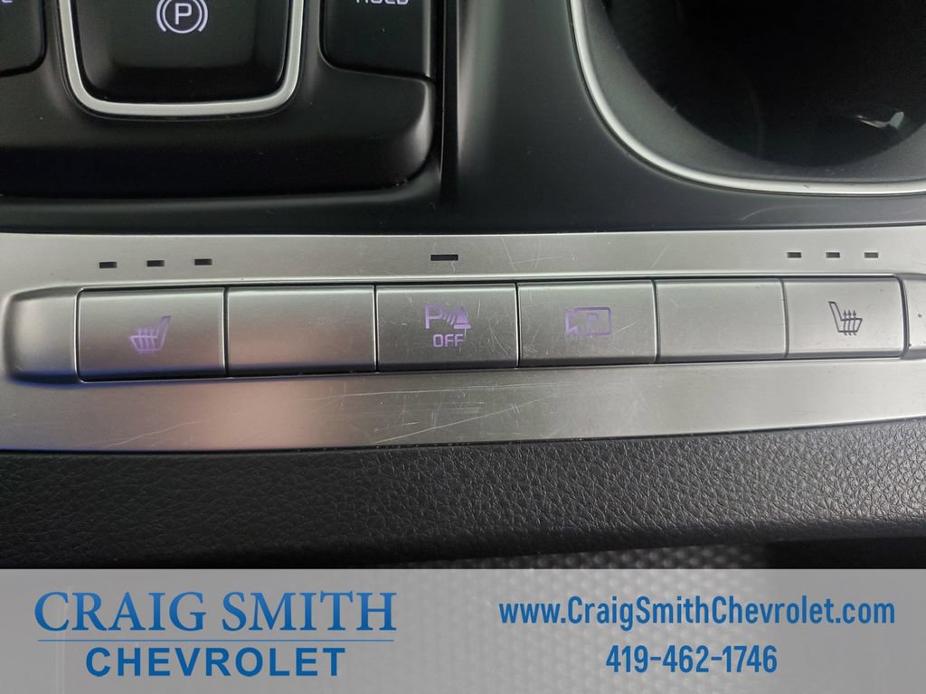 Used 2024 Kia Carnival LX FWD image 31