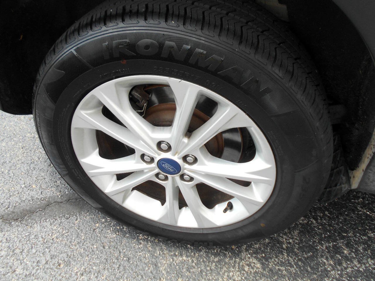 Used 2018 Ford Escape SE w/ SE Sync 3 Package FWD image 25