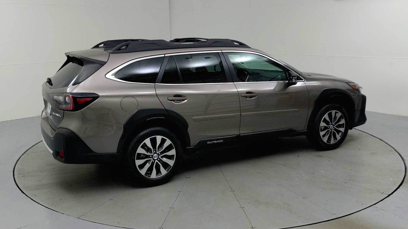 Certified 2024 Subaru Outback Limited image 11