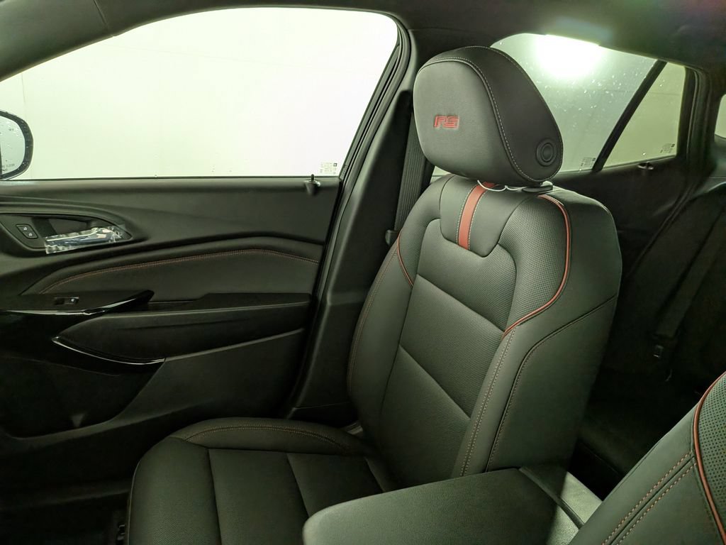 New 2026 Chevrolet Trax RS w/ Driver Confidence Package FWD image 27