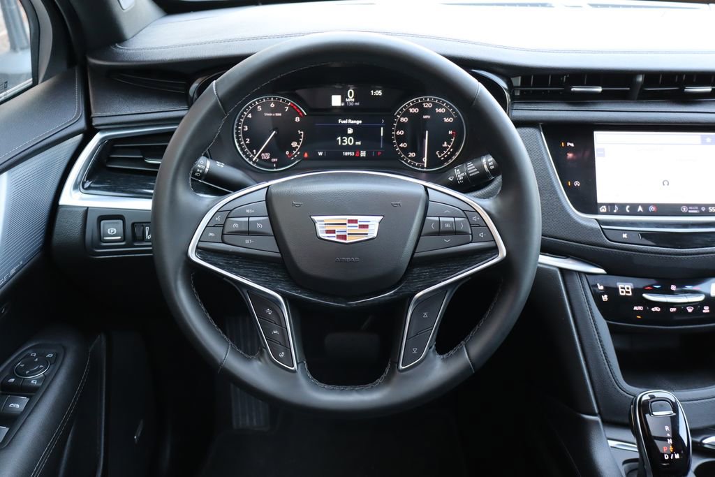 Used 2025 Cadillac XT5 Premium Luxury AWD/4WD image 19