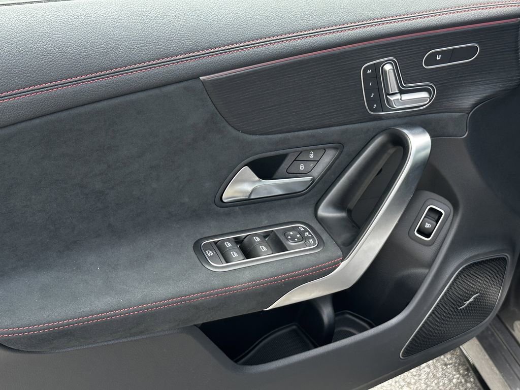 New 2025 Mercedes-Benz CLA 35 AMG 4MATIC image 11