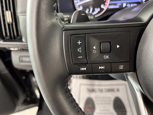 Used 2025 Nissan Pathfinder SV w/ SV Premium Package AWD/4WD image 24