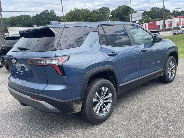 New 2027 Chevrolet Equinox LT FWD image 3
