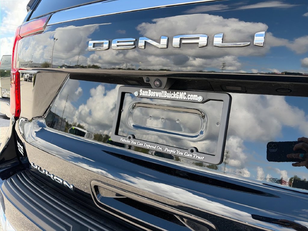 Used 2025 GMC Yukon Denali w/ Sun & Power Step Package AWD/4WD image 36