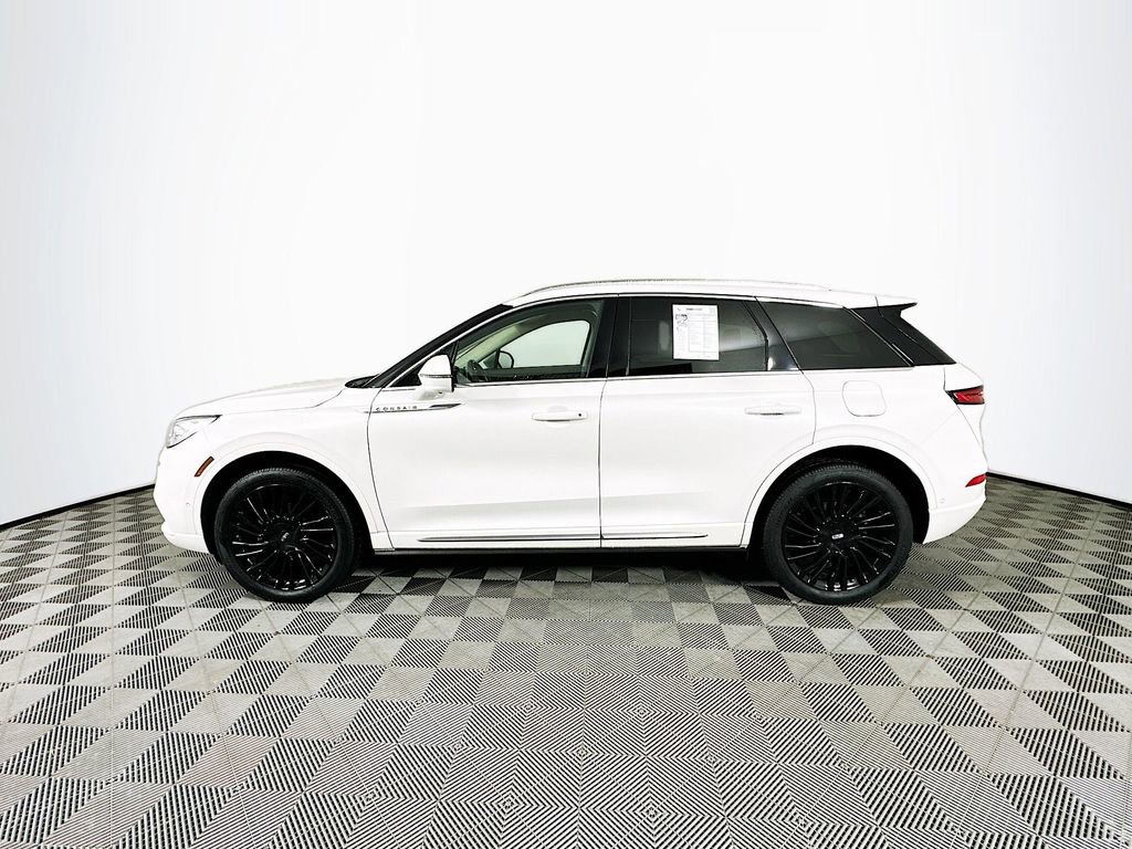 Used 2022 Lincoln Corsair Reserve w/ Equipment Group 201A image 5