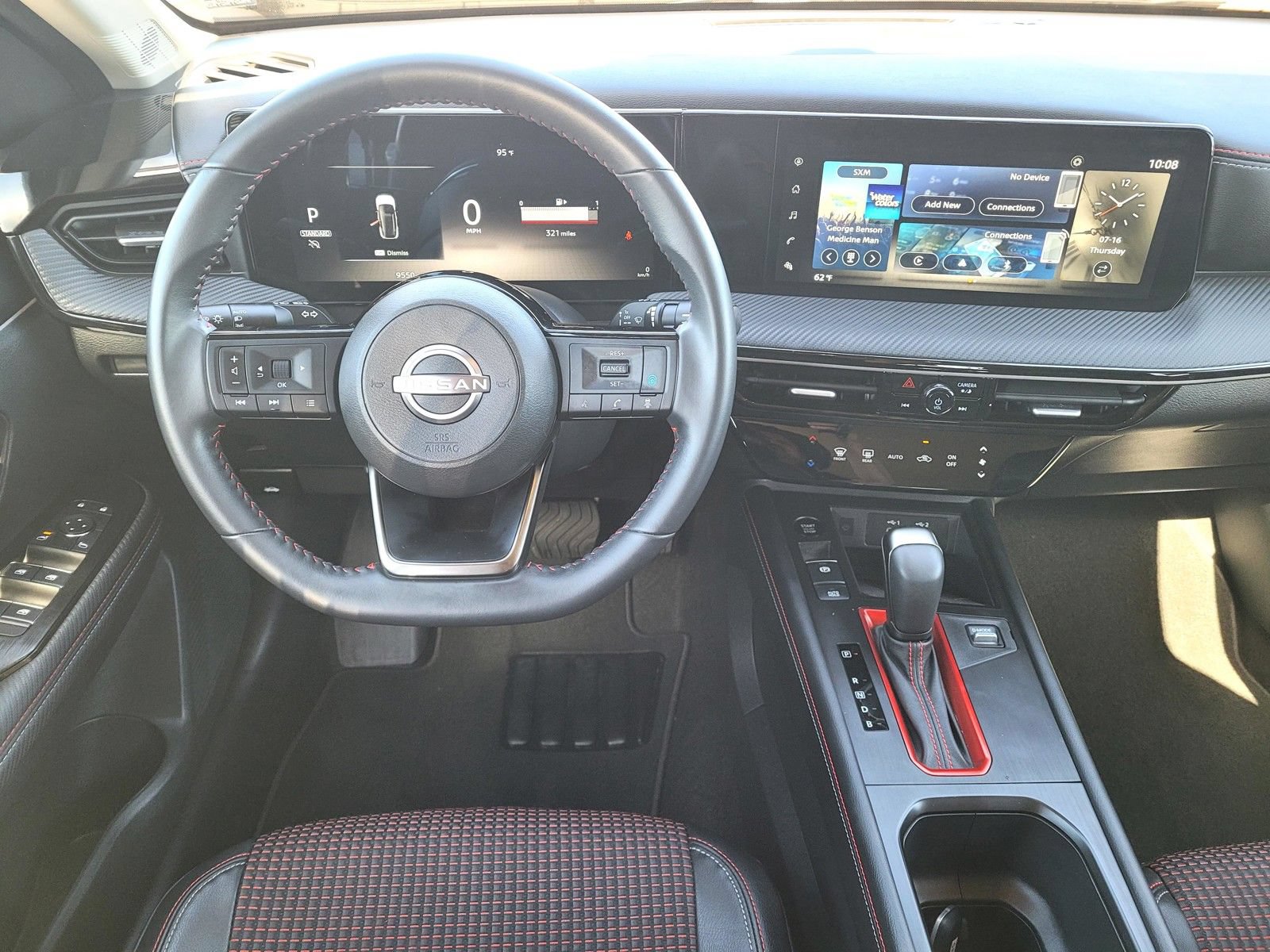 Used 2025 Nissan Kicks SR FWD image 18