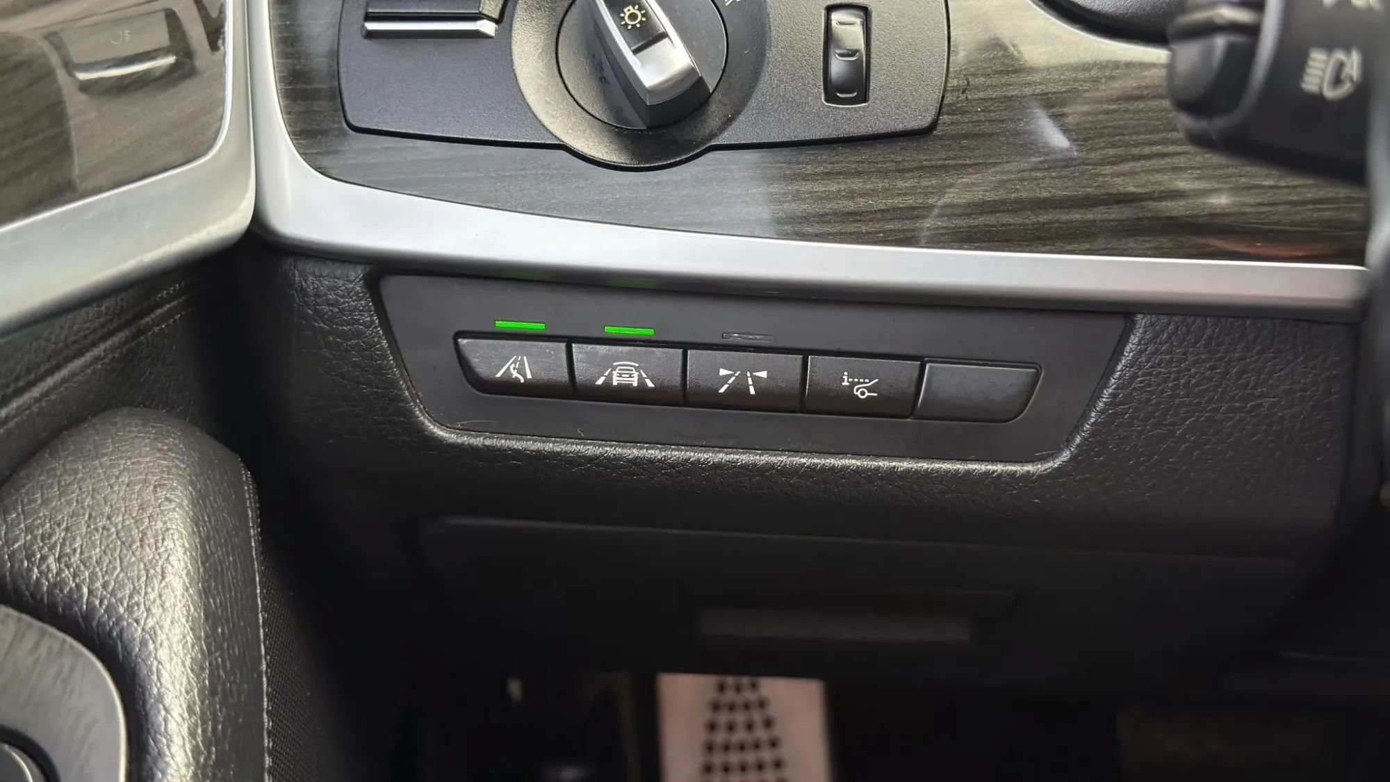 Used 2014 BMW 550i xDrive Sedan AWD/4WD image 29