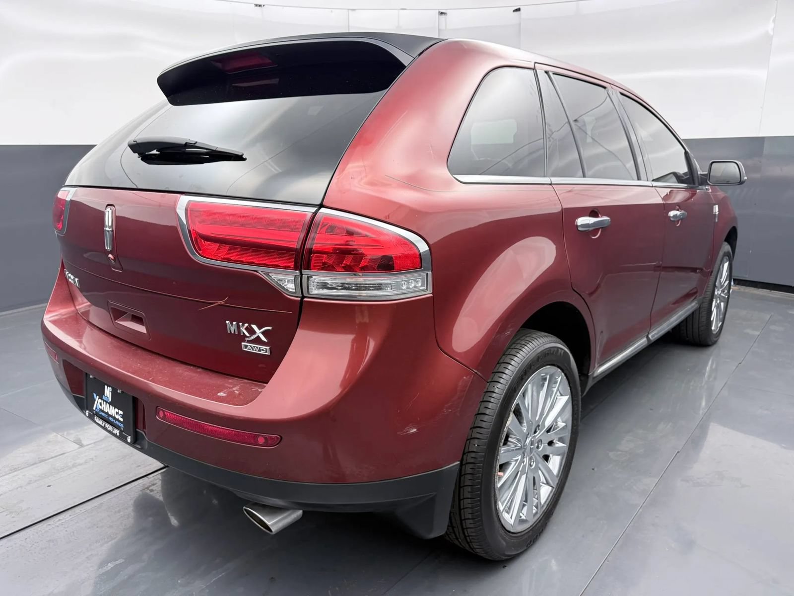 Used 2014 Lincoln MKX AWD w/ Equipment Group 102A image 7
