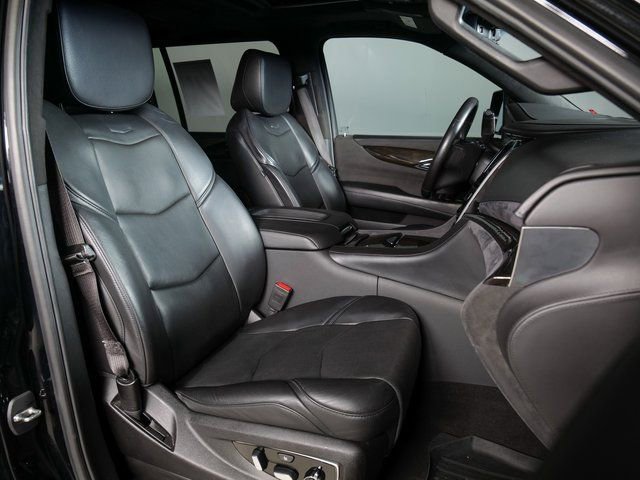Used 2019 Cadillac Escalade ESV Platinum AWD/4WD image 3