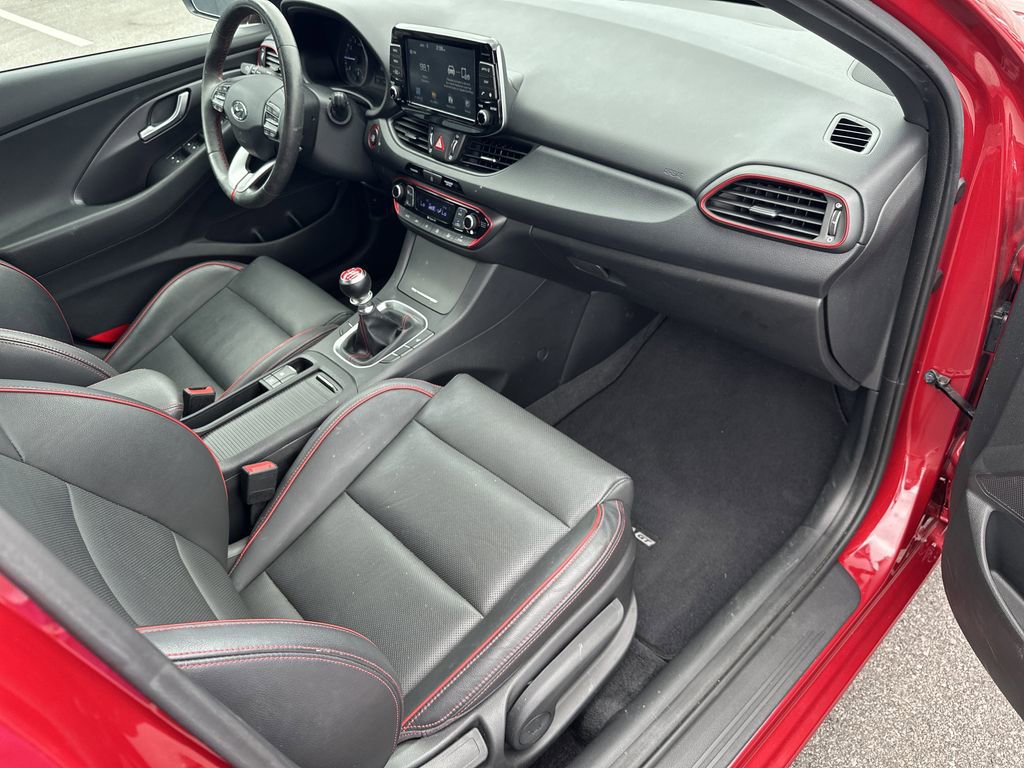 Used 2018 Hyundai Elantra GT Sport FWD image 22
